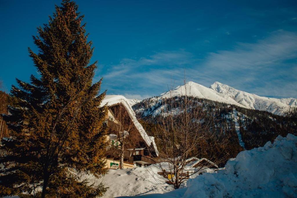 Appartement Doris Mit Hallenbad Und Sauna By Monicare Seefeld in Tirol Exterior photo